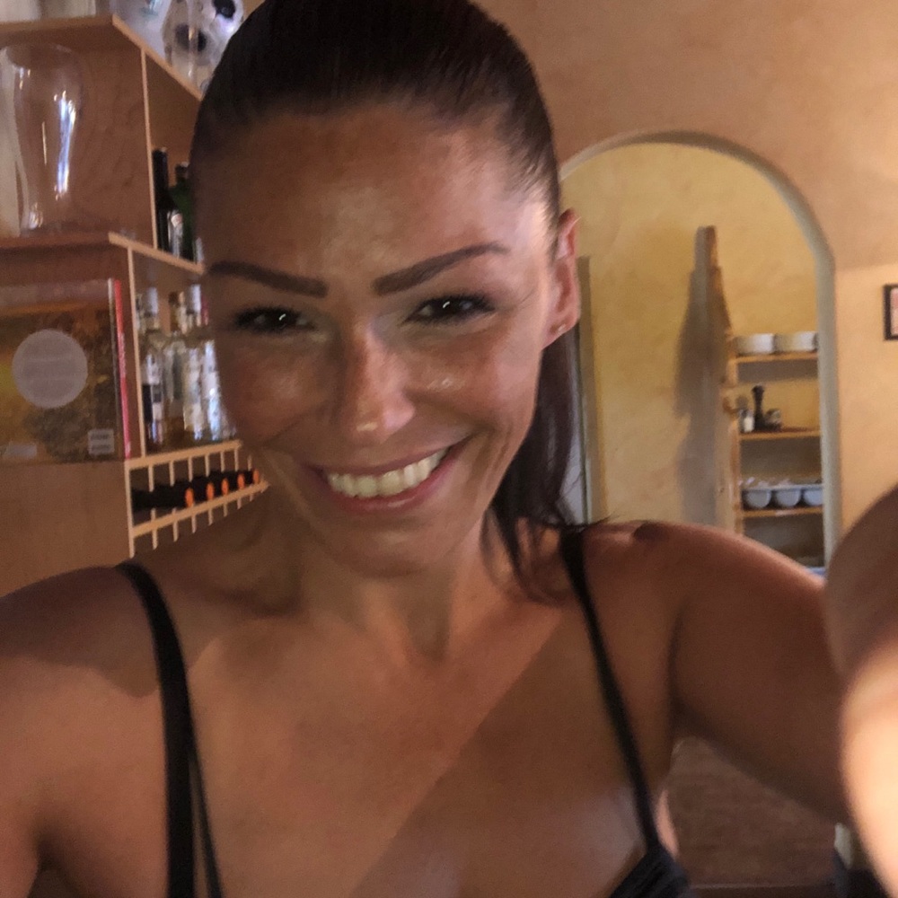 Meet your Posher, Natasha